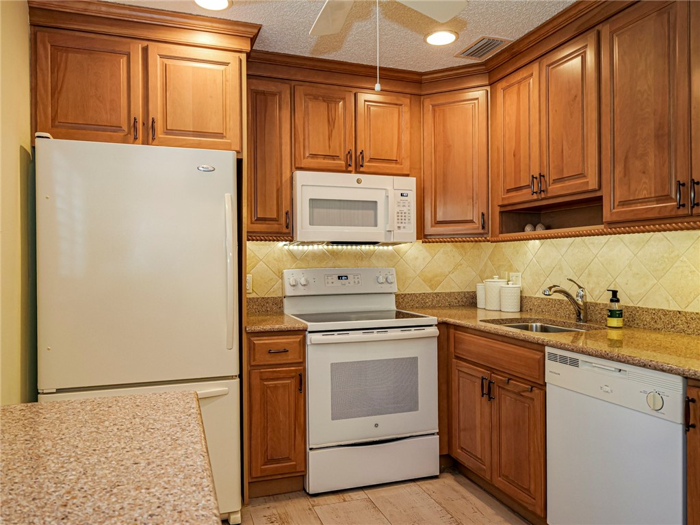 14 Vista Gardens Trail 102