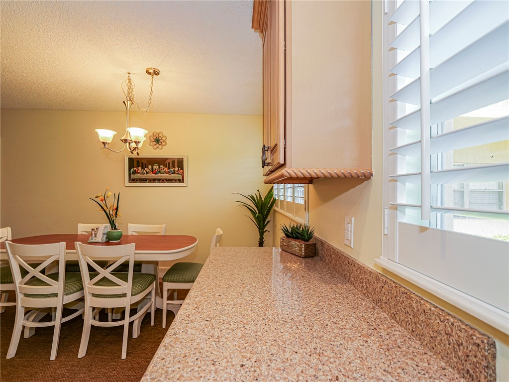 14 Vista Gardens Trail 102