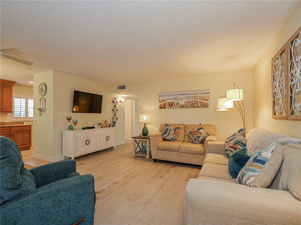 14 Vista Gardens Trail 102