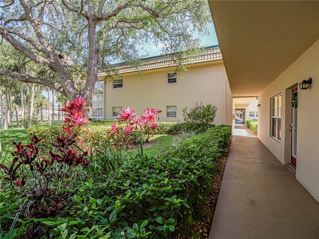 14 Vista Gardens Trail 102