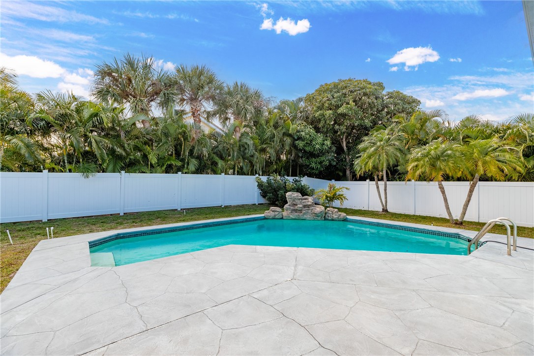 2195 Seminole Shores Lane