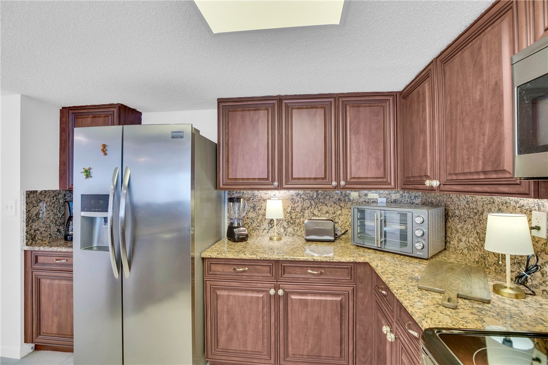 3880 N A1A Highway 901