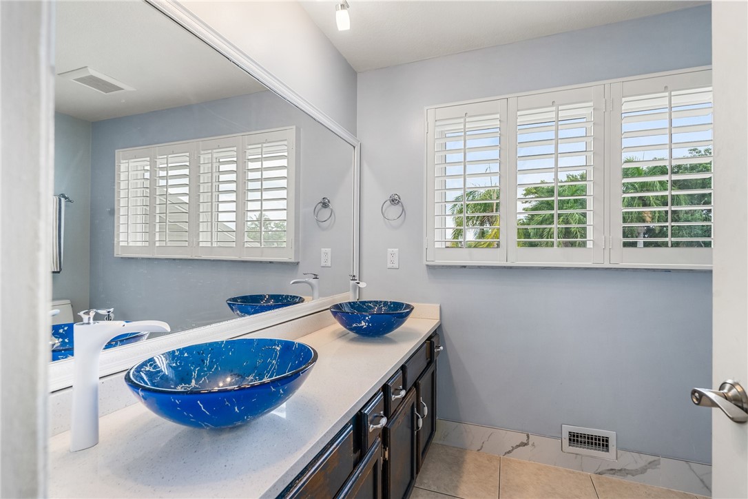 27 Sea Gull Avenue