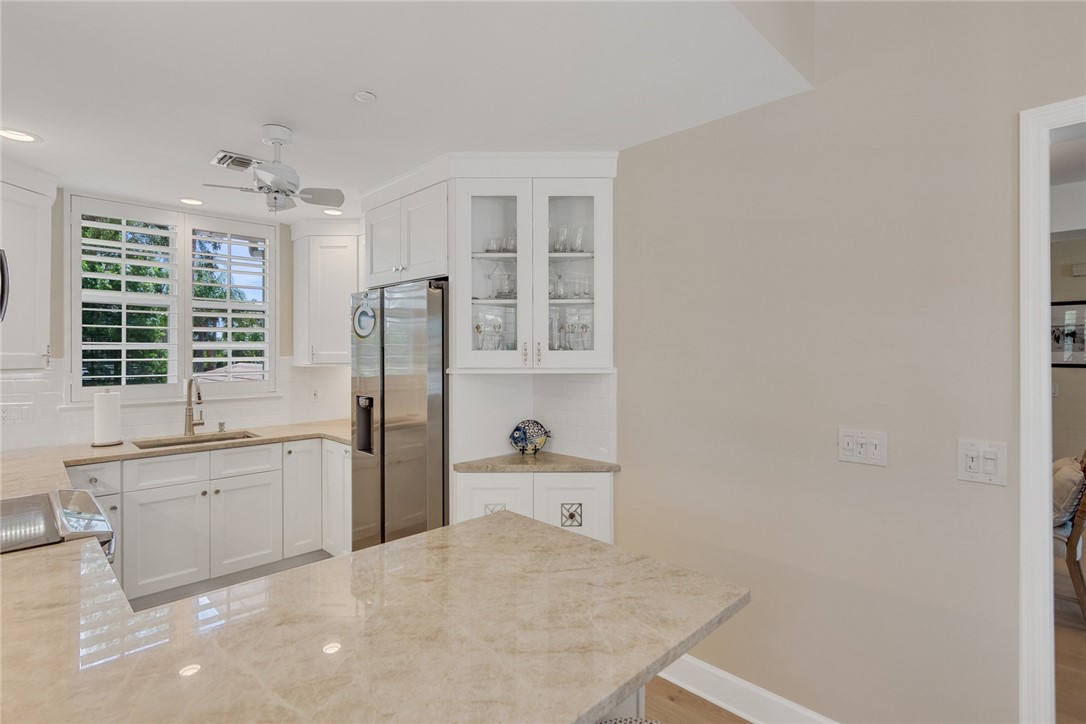 5520 N Harbor Village Drive 205