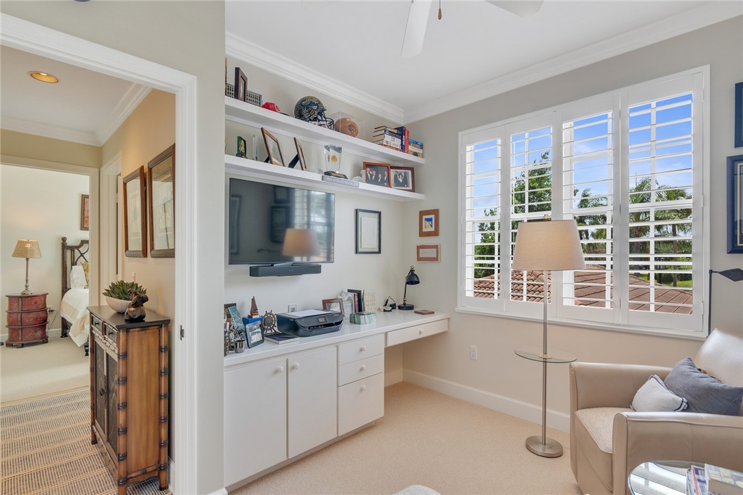 5520 N Harbor Village Drive 205