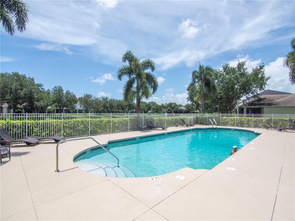 2540 12th Square SW
