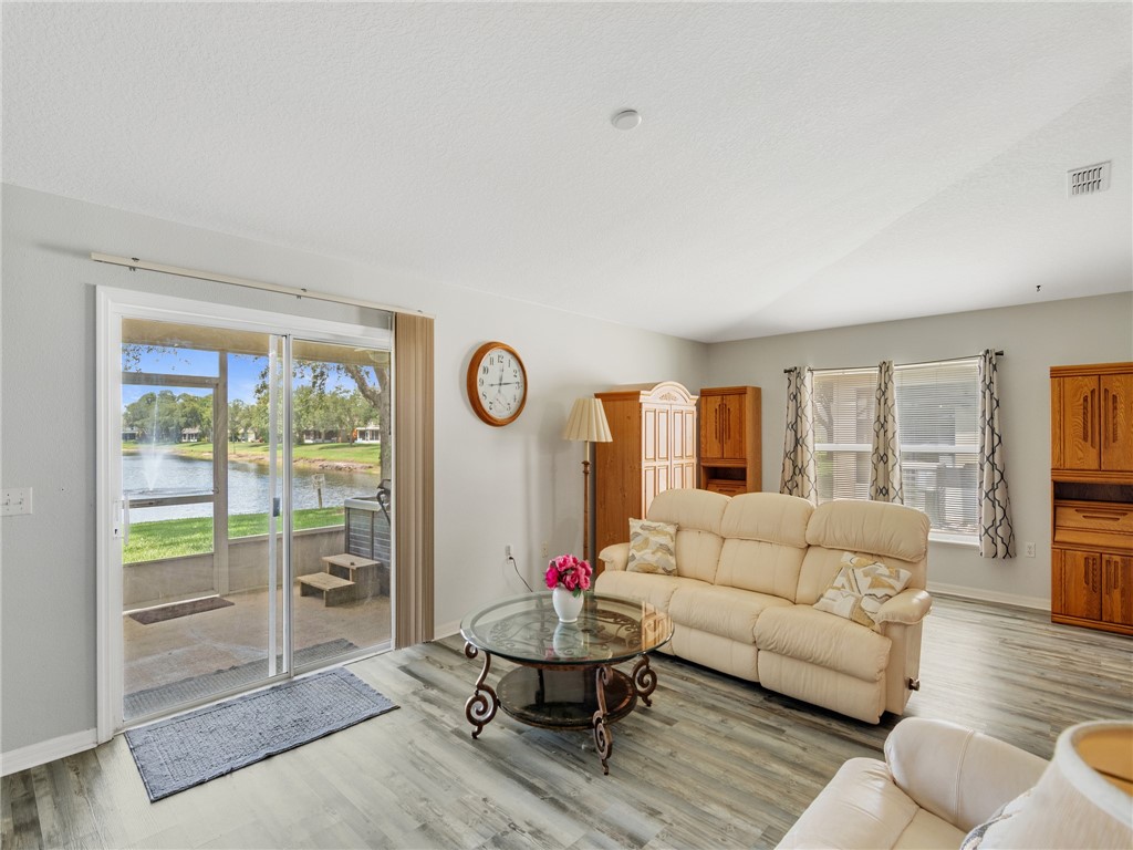 2540 12th Square SW