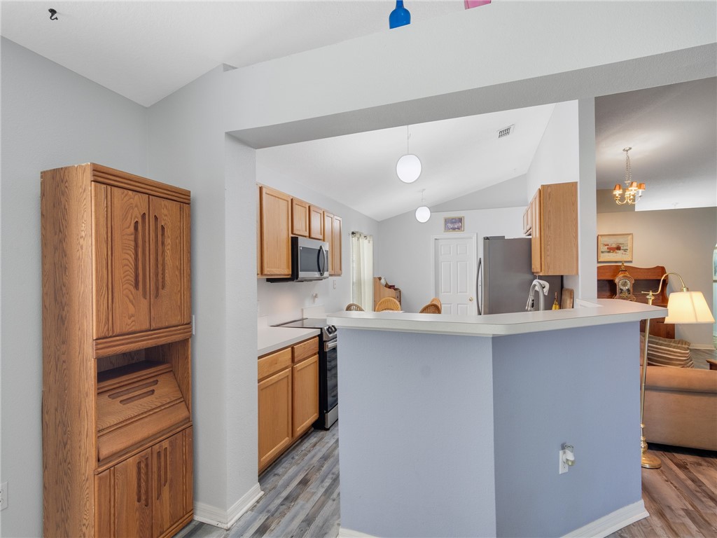 2540 12th Square SW