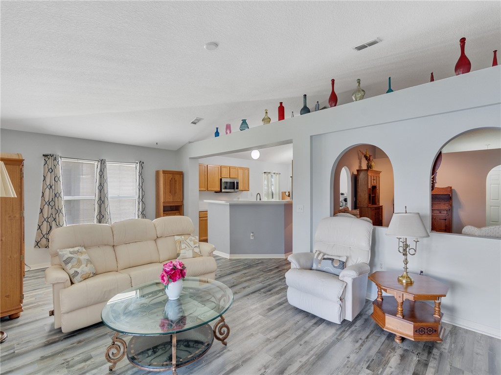 2540 12th Square SW
