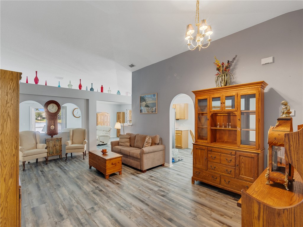 2540 12th Square SW