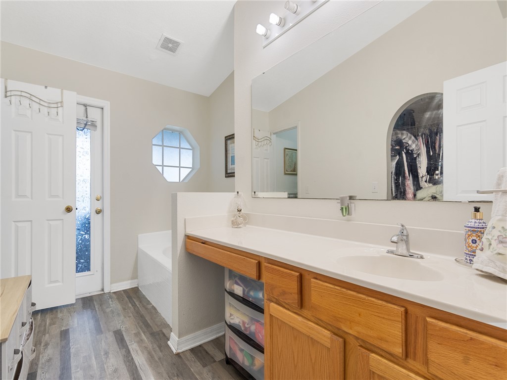 2540 12th Square SW