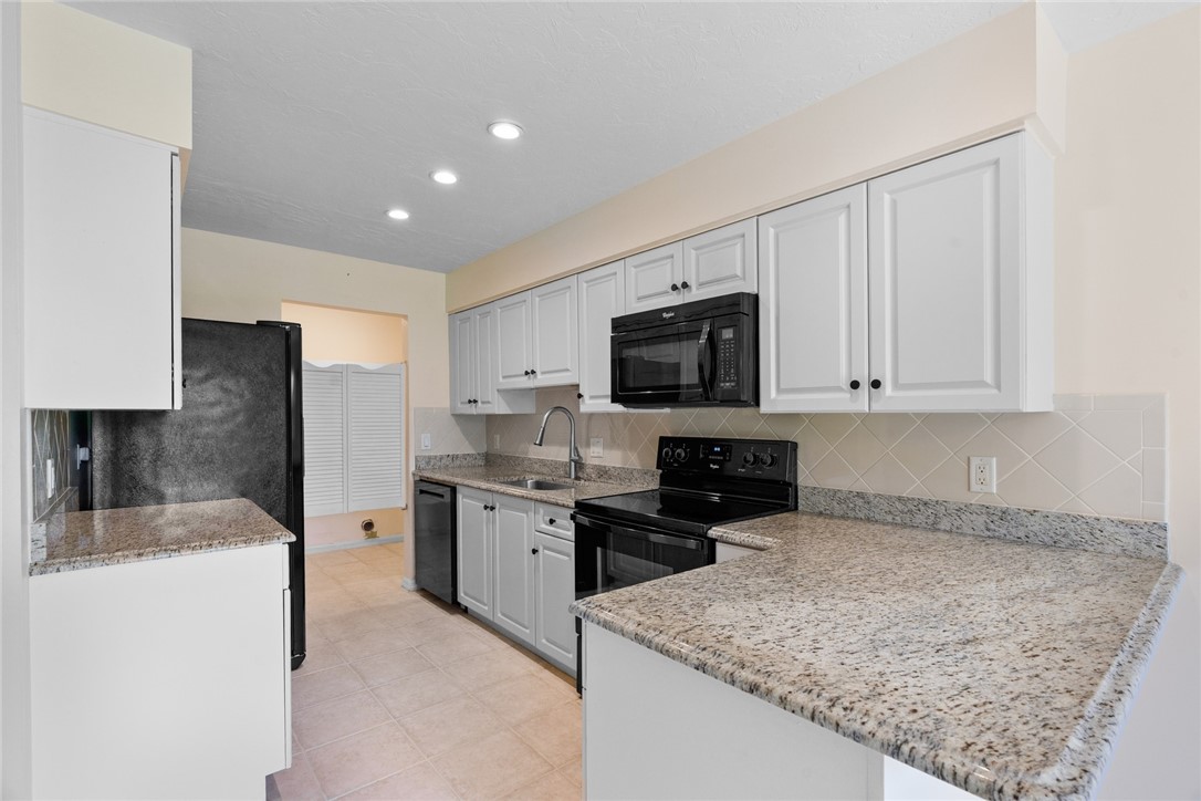 640 N Centre Court SW 102