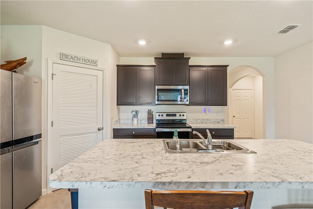 471 Midvale Terrace