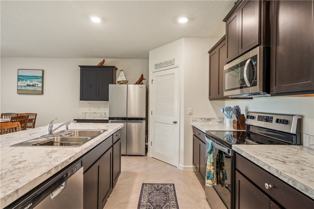 471 Midvale Terrace