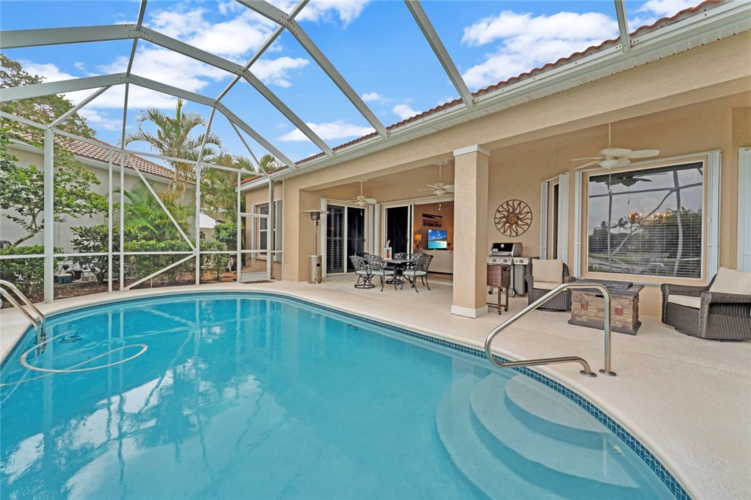 1000 Island Club Place