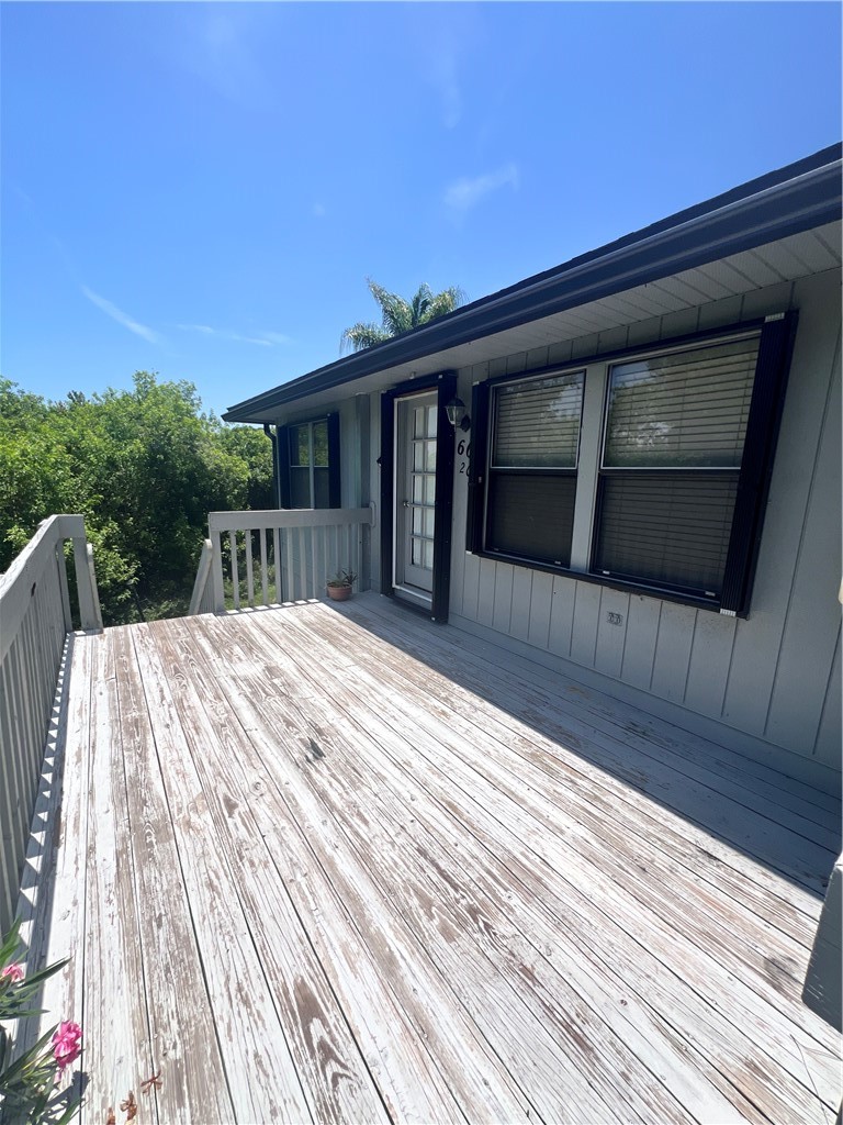 602 Centre Court SW 202