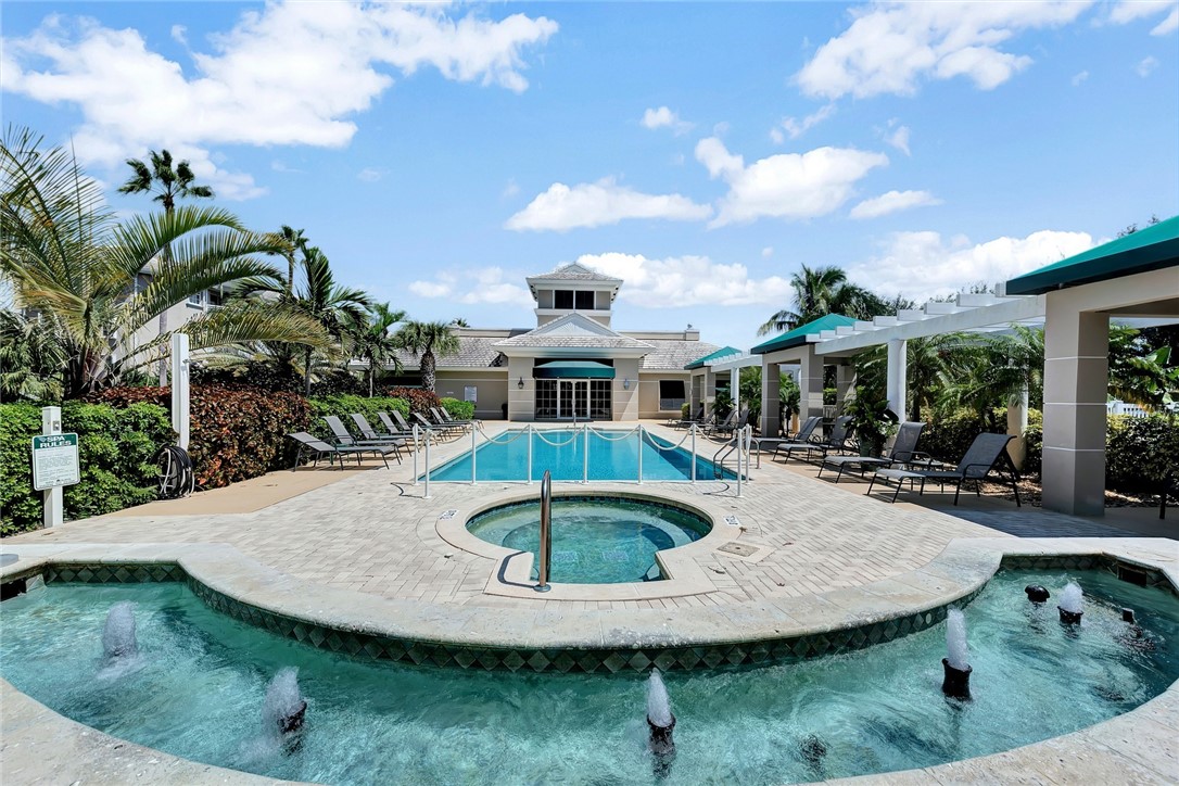 940 Turtle Cove Lane 207