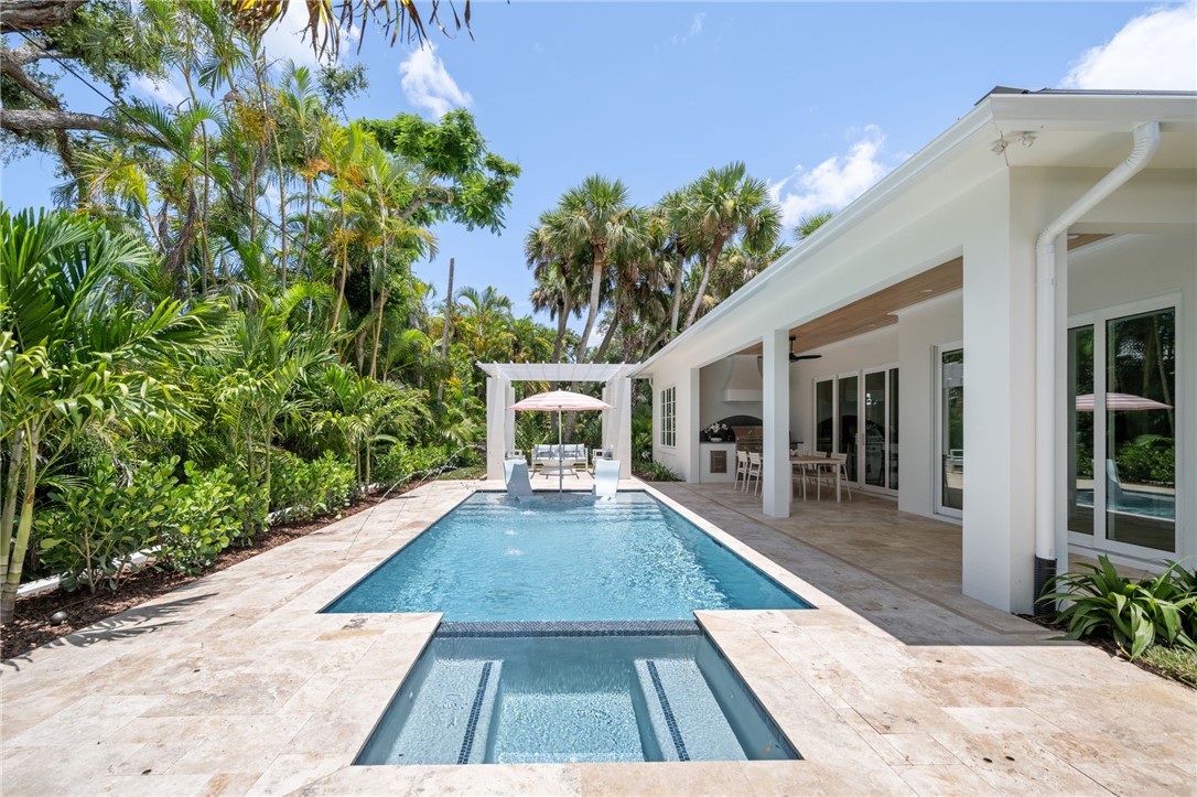 645 Banyan Road