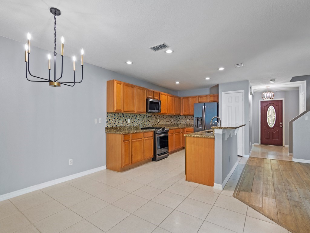 1805 Pointe West Way