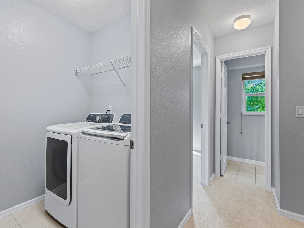 1805 Pointe West Way