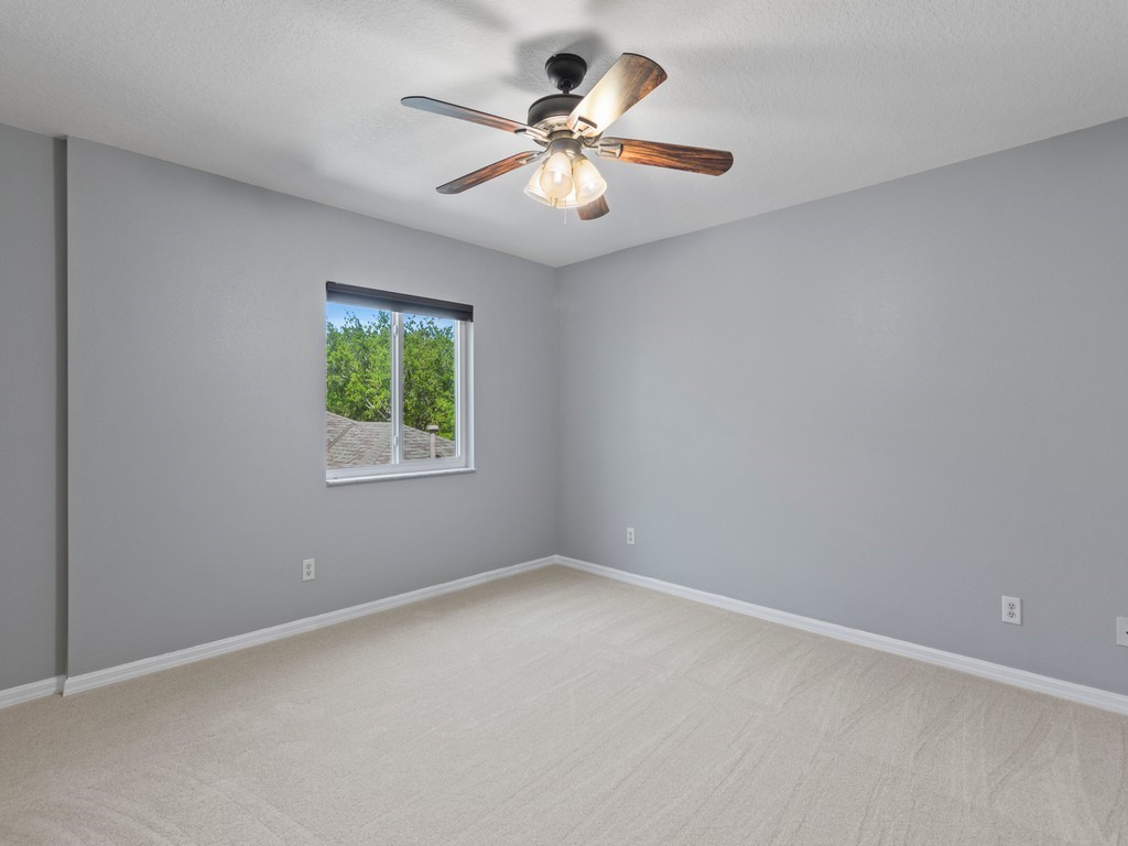 1805 Pointe West Way