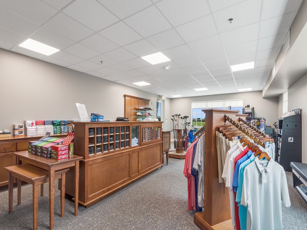 1805 Pointe West Way