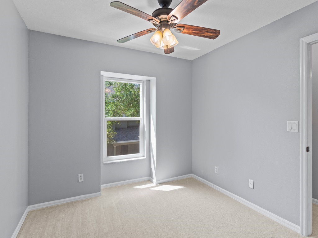 1805 Pointe West Way
