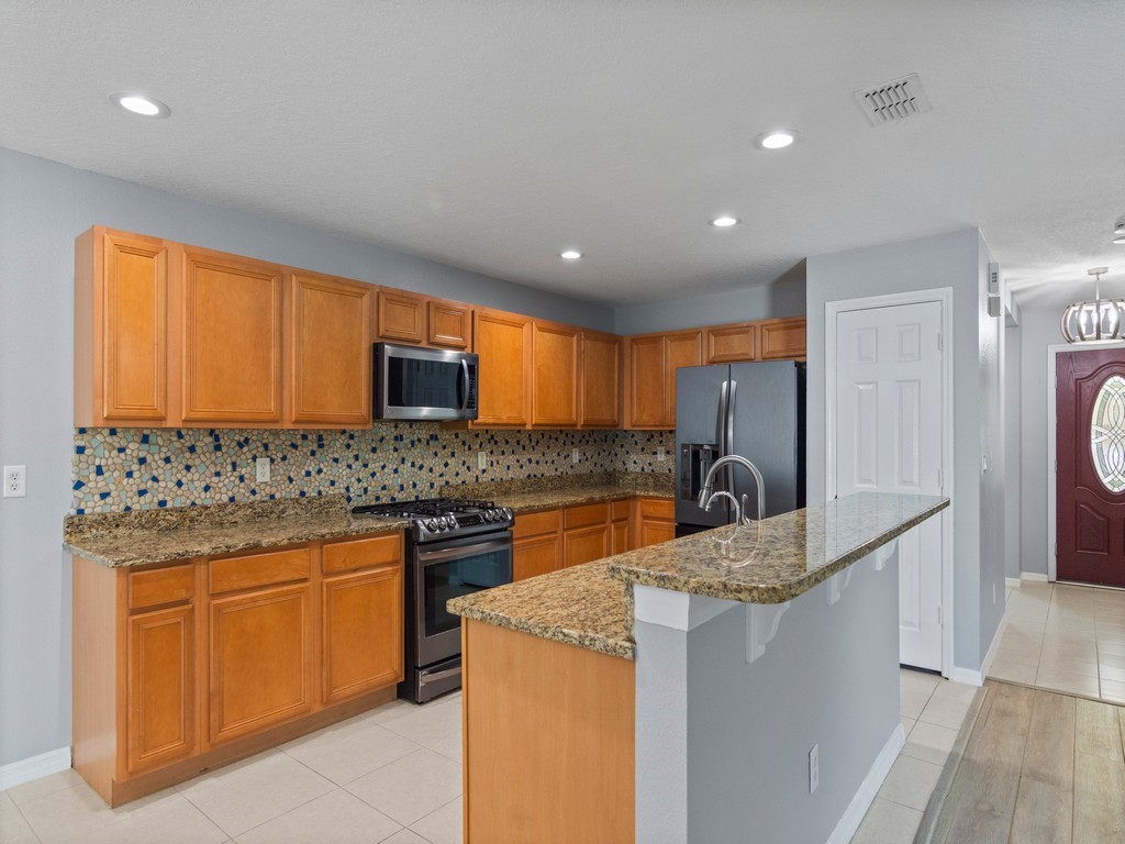 1805 Pointe West Way