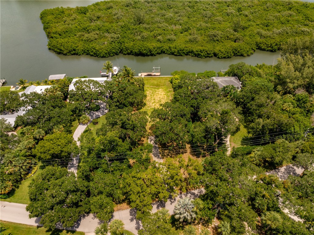 386 Live Oak Drive