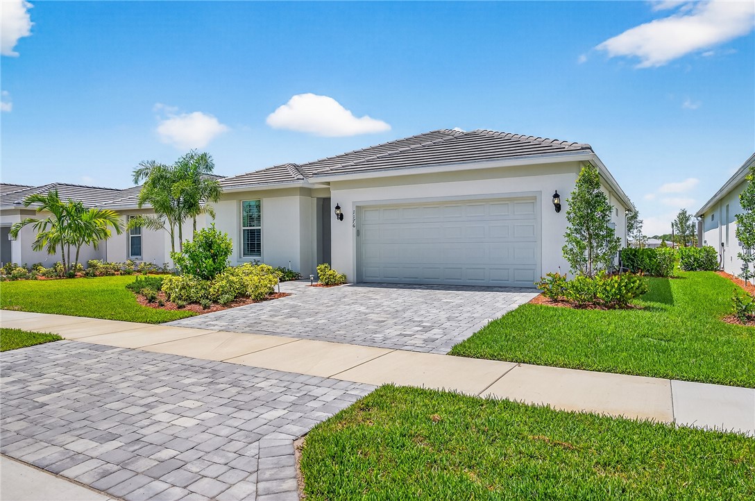 1176 Haven Circle