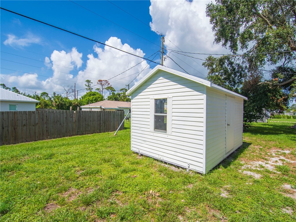 2465 6th Way SW