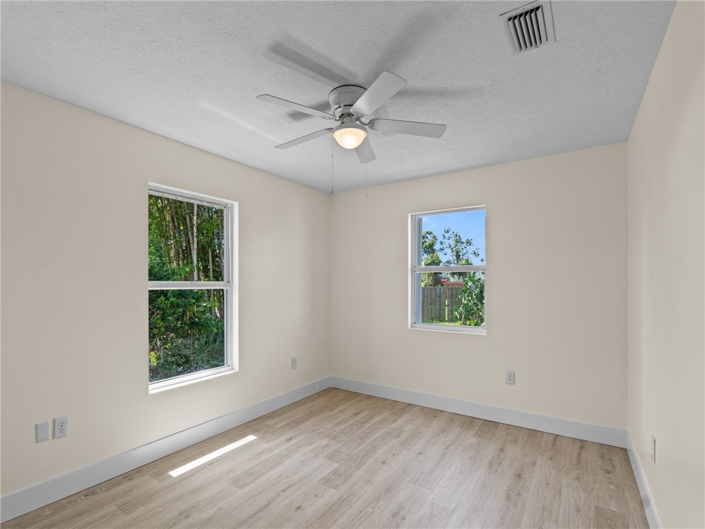 2465 6th Way SW