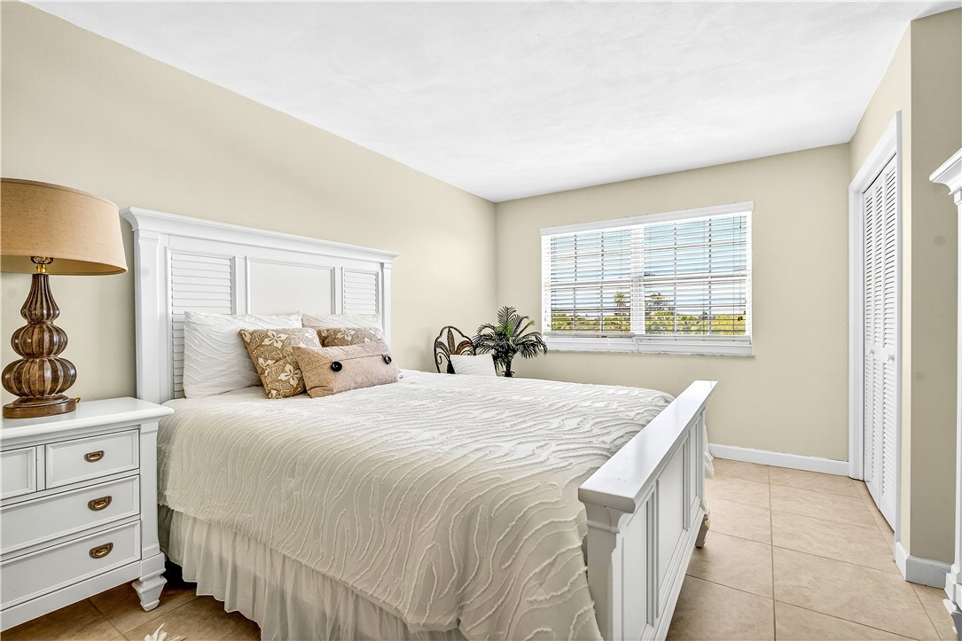 2333 Indian River Boulevard 404
