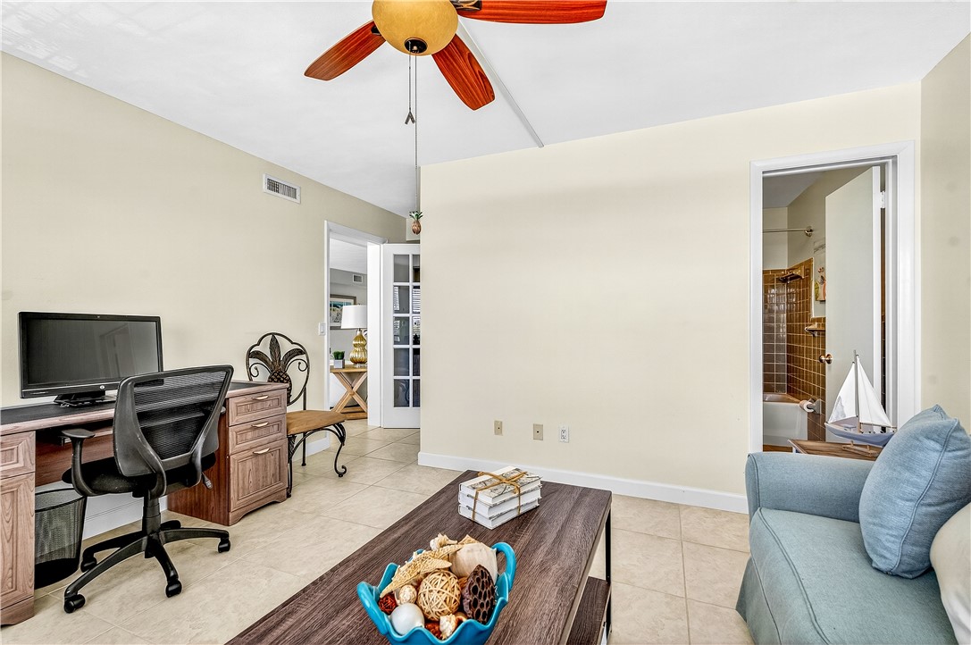 2333 Indian River Boulevard 404