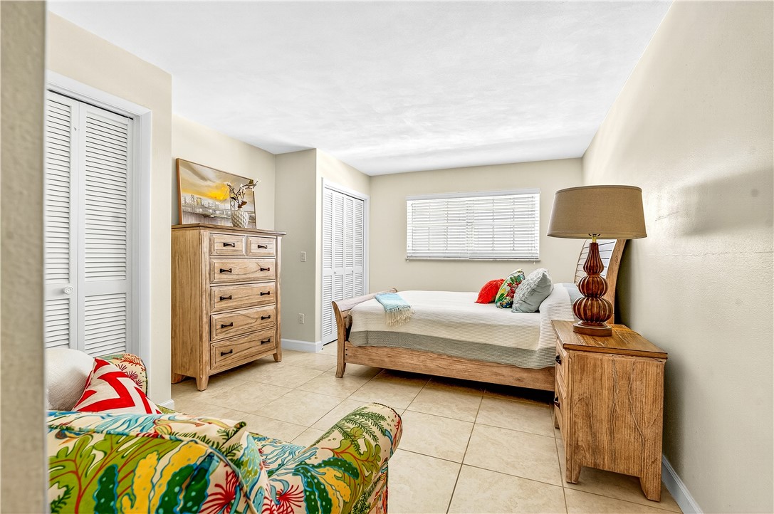2333 Indian River Boulevard 404