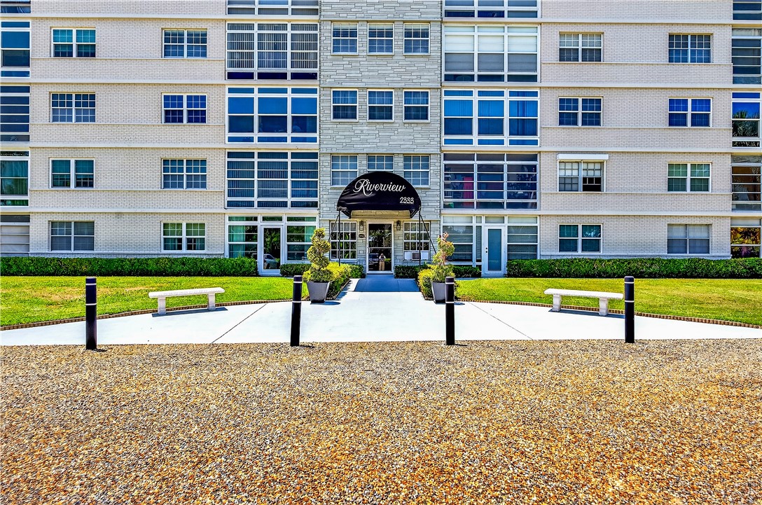 2333 Indian River Boulevard 404