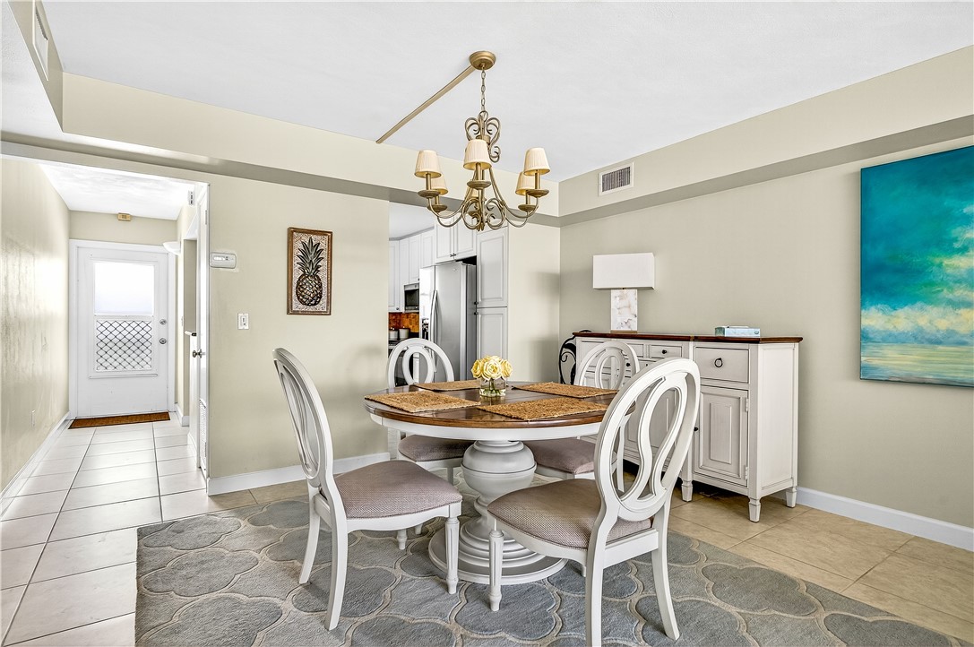 2333 Indian River Boulevard 404