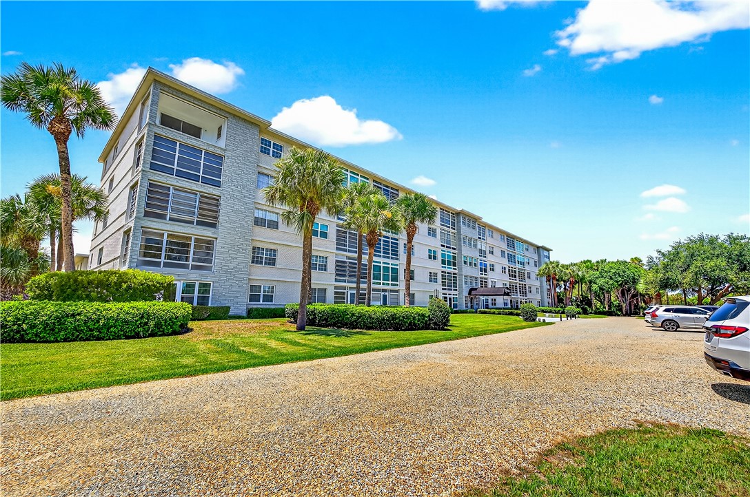 2333 Indian River Boulevard 404