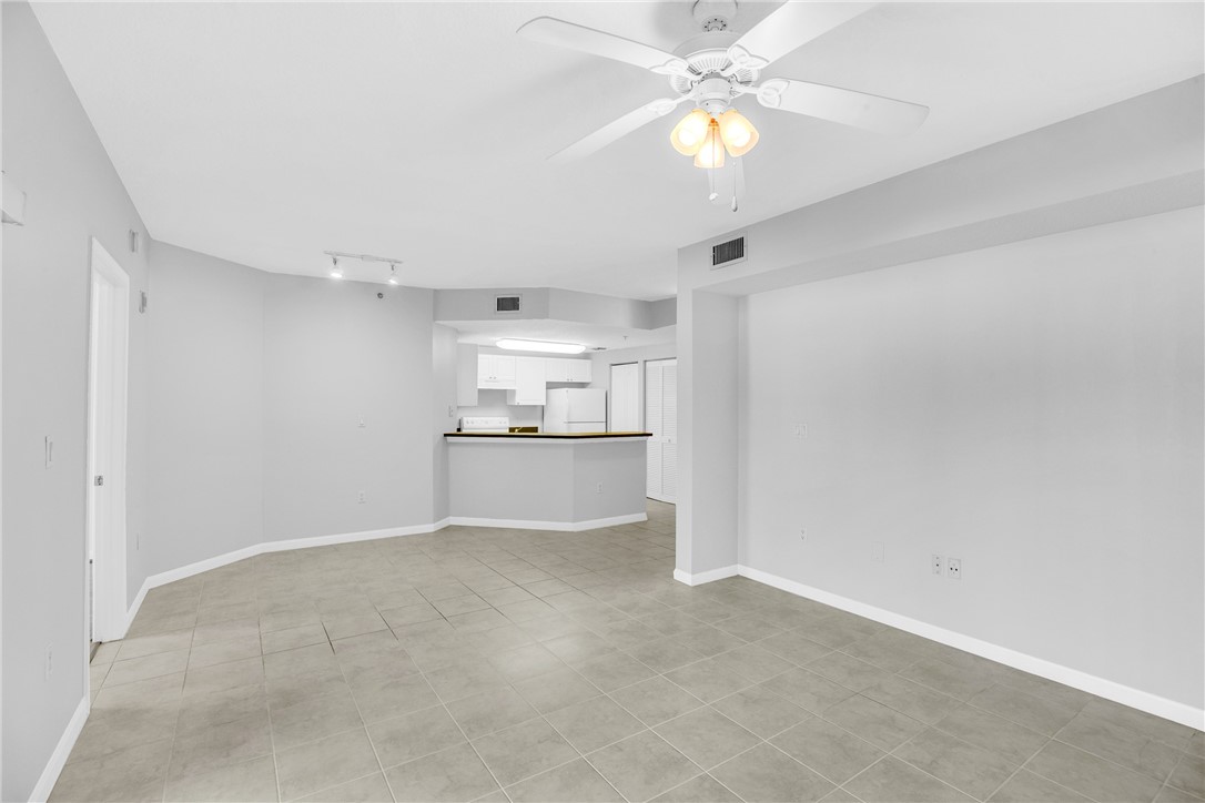 5080 Fairways Circle G101