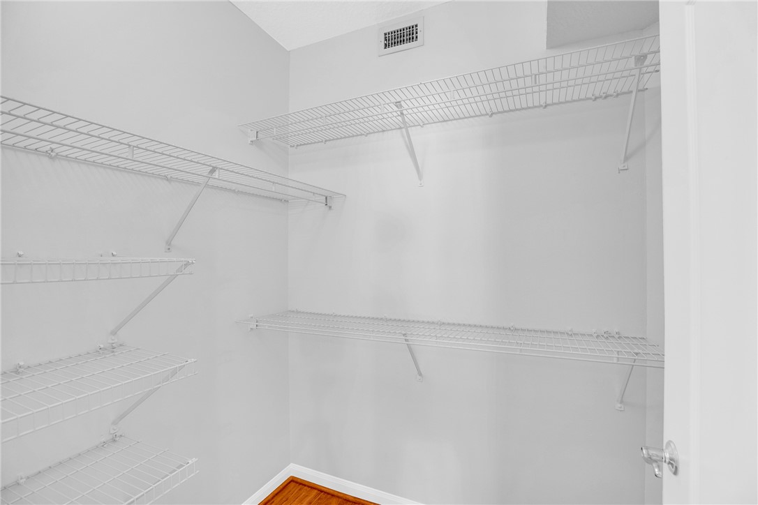 5080 Fairways Circle G101