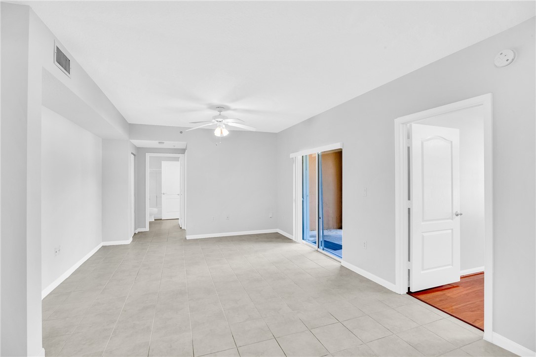 5080 Fairways Circle G101