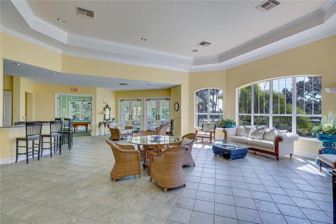 5080 Fairways Circle G101