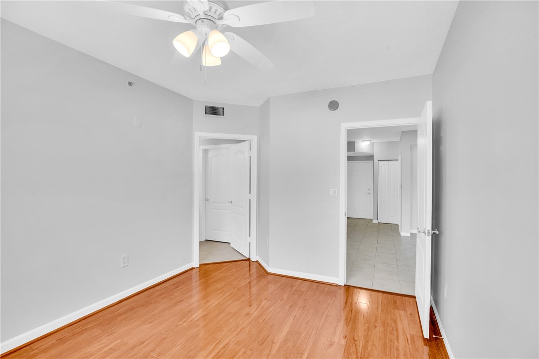 5080 Fairways Circle G101