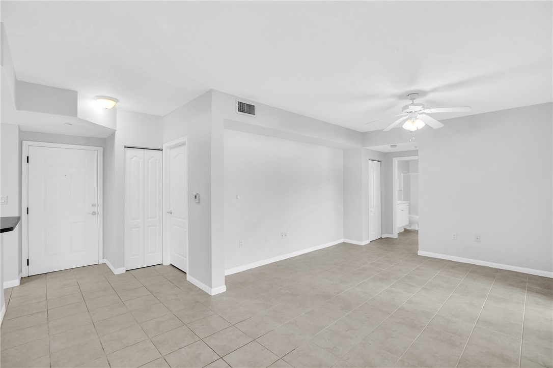 5080 Fairways Circle G101