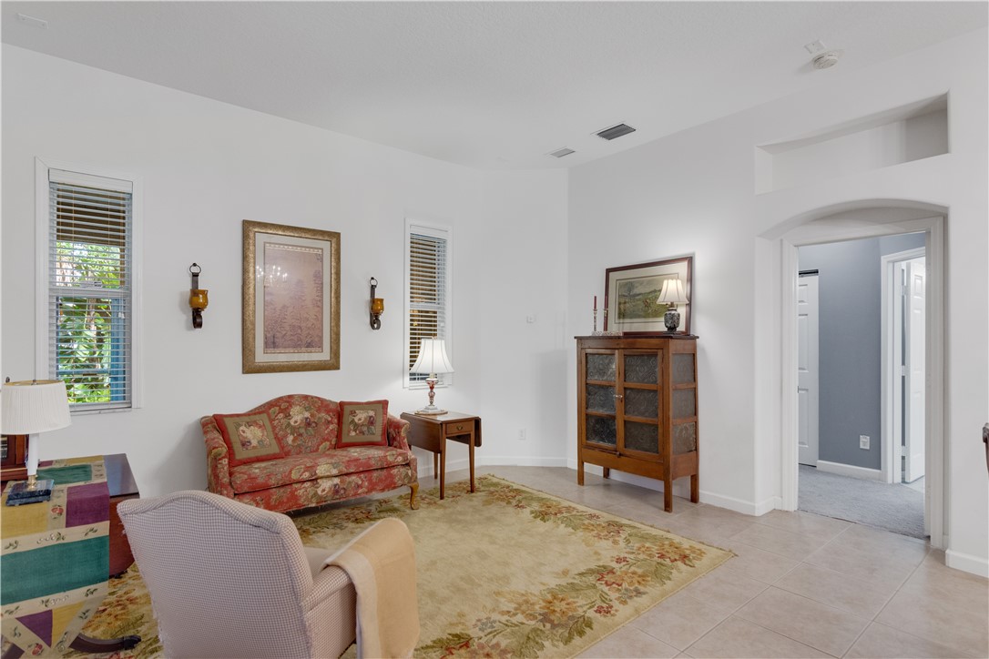 709 E Ocracoke Square SW