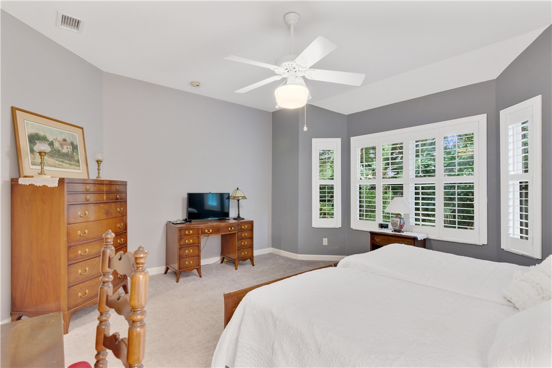 709 E Ocracoke Square SW