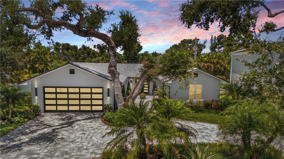 661 Date Palm Road