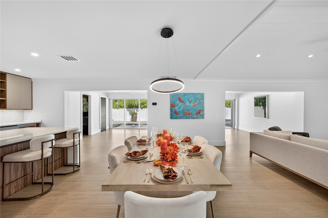 661 Date Palm Road