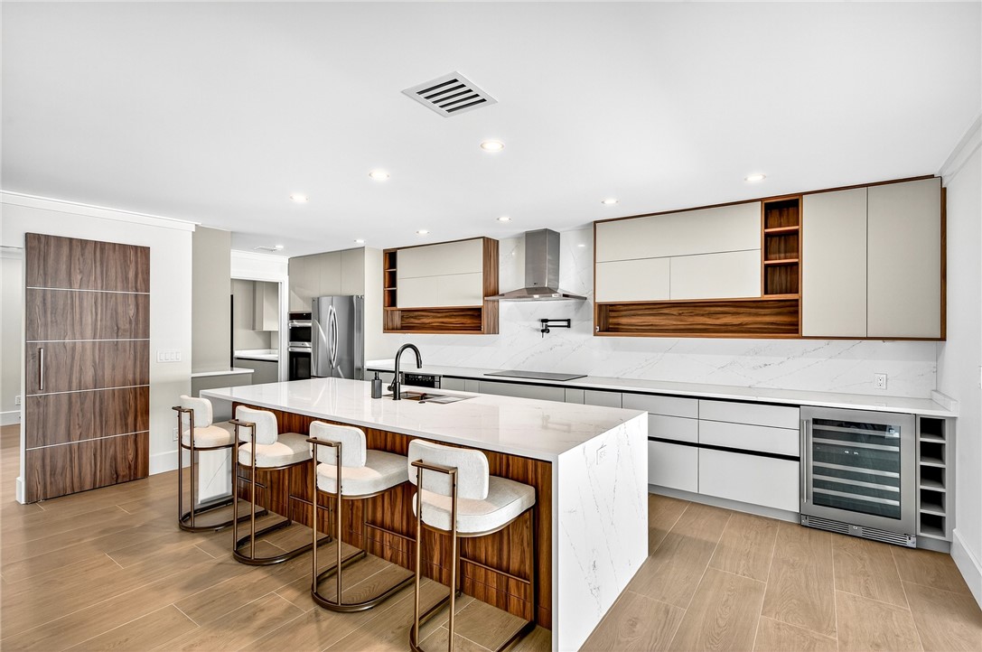 661 Date Palm Road