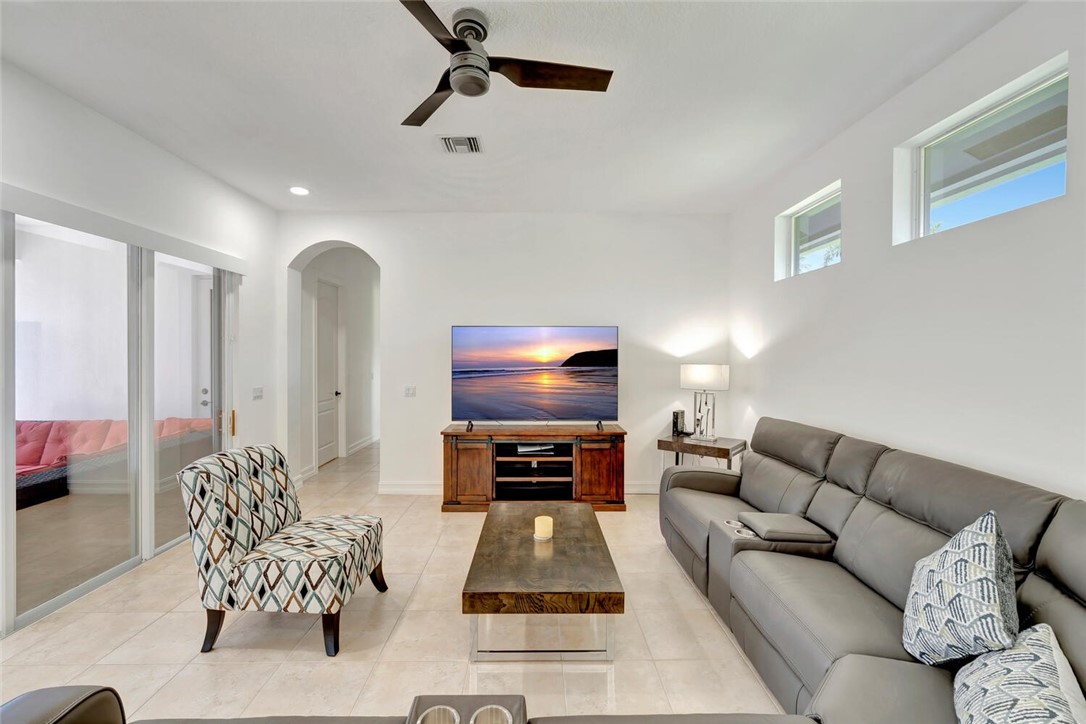 5960 Brae Burn Circle